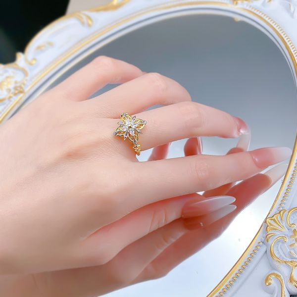 Vintage-Inspired S925 Sterling Silver Four-Leaf Clover Ring with Diamond Detailing - Elegant Two-Tone Design