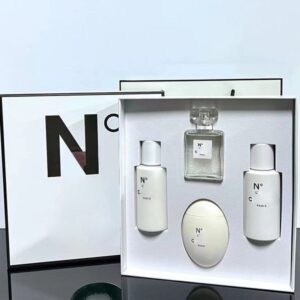 Designer perfume Gulong Valentine's Day Gift Fragrance 4-piece Perfume 35ml, shower gel 200ml, body milk 200ml, goose egg hand cream 50ml