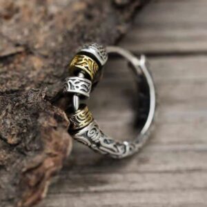 The fusion of classic and modern: Handcrafted 925 silver men's earrings, featuring an eternal floral pattern design, are sold as a pair.