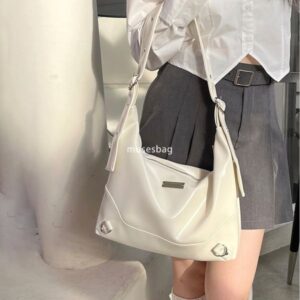 Niche Design Bag Tote Bag Versatile Fashion Commuting Large Capacity Bag Advanced Soft Leather One Shoulder Crossbody Bag for Women