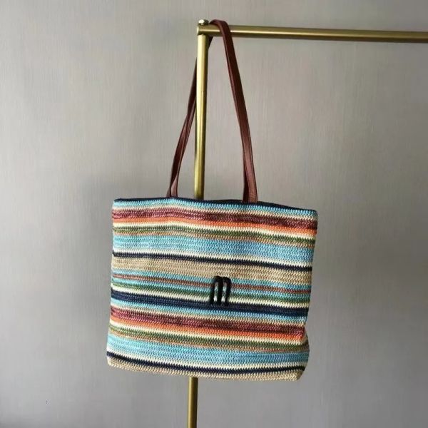 2025 Large capacity designer tote bag Luxury knit handbags clutch pochette bags Womens travel fashion Cross Body Canvas shoulder Capacity Top handle Shopper Bag