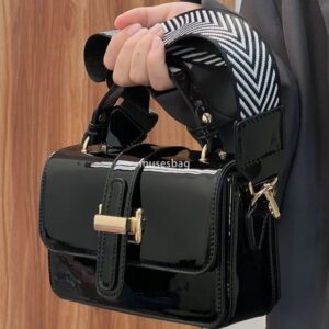 Internet celebrity women's bag stylish luxurious niche versatile portable small square bag high-end texture glossy single shoulder crossbody bag