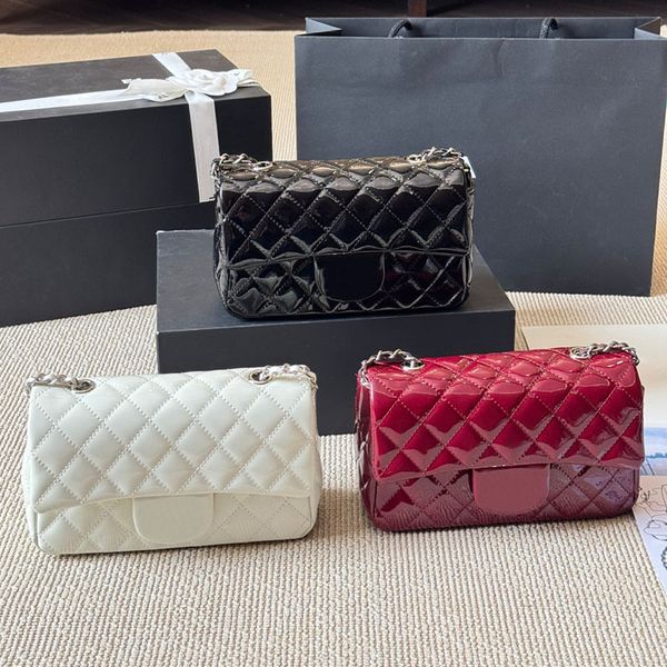 Ladies Designer Shiny Classic Flap Bag Glossy Patent Leather Silver Metal Hardware Square Diamond Lattice Stylish Evening Wallet Tote Crossbody Purse 20x12cm