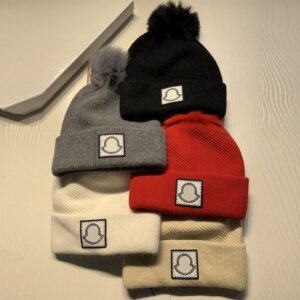 Knitted Hat Designer Beanie Skull Caps for Man Woman Winter Protection Hats 5 Colors