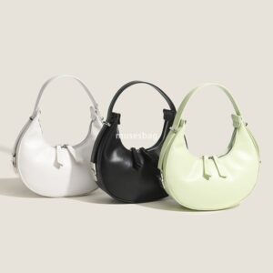 High end and niche design French underarm bag for women's new crescent solid color handbag Instagram versatile texture fashionable shoulder bag