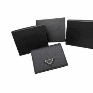 Elegant Womens Leather Foldable Wallet – Stylish Fashion Accessory with Secure Zipped Pocket