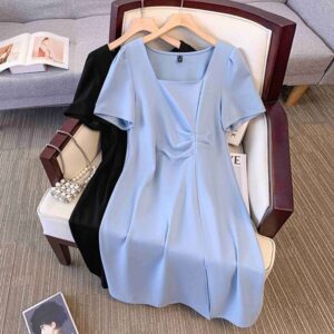 Plus size, summer design sense dress with square collar and waist cinching, women's pleats 200 pounds, mm long skirt 3401