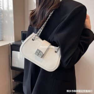 High quality handbag for women summer new niche design chain crossbody bag for women commuting single shoulder underarm bag