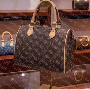 Hot 30cm travel bag M41113 with shoulder strap luxury tote handbag brown flower designer mens duffle bag cross body Leather Womens purse louvis clutch bag