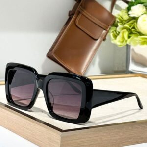 Hot Summer Mens Womens Luxury Top Designer Sunglasses Mens Womens Classic Fashion Square Sunglassess