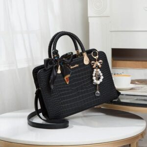 High-quality women's bags, new tote bags, fashionable mother bags, large-capacity women's messenger bags, red wedding bags.