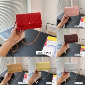 Women's Designer Shoulder Bags Adjustable Straps Chain Bags Fashionable Diamond Pattern Crossbody Bags Premium Leather