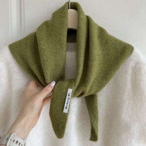 Warm and versatile wool knitted triangle scarf –850329