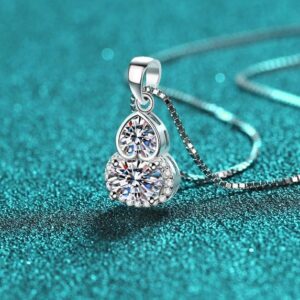 925 Sterling Silver Moissanite Heart Pendant Necklace Gourd Shape Chinese Style Necklace for Women Elegant and Unique Design