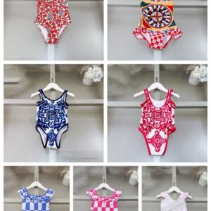 Fashion children totem printed one-piece Swimsuit Designer baby kids letter vest bathing costume INS girls holiday SPA beach swimming S1177