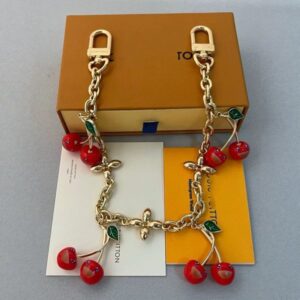 Trendy Cherry Bag Charm – Vintage Gold Plated 2-in-1 Keychain Bag hangers