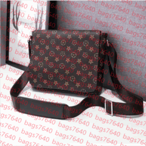 fashion trio outdoor Waistpacks Luxury Designer Bag M69443 M30830 Womens satchel mens Clutch handbag CrossBody Totes bumbag Chest pack