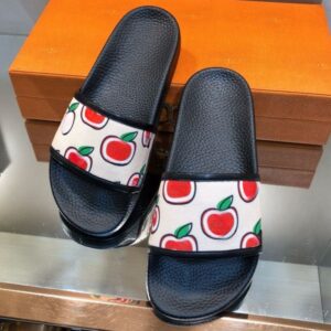 New fashion slippers, luxury designer sandals, genuine leather letter shoes, men's and women's outdoor beach shoes, rubber print sandals, flat bottom Indoor shoes