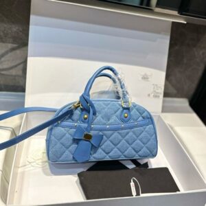 Denim Handbag Bowling Bag Fashion Ladies Shoulder Bag Solid Gold Metal Bow Small Pendant Handbag Adjustable Shoulder Strap Crossbody Bags Travel Wakeup Bags 28cm