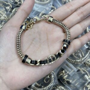 Designer Fashion Designer Bracelet Women Bracelet Bangle Brand Letter Leather Bracelet Vintage Design Jewelry