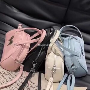 Street trend niche design high-quality soft leather bag women's new cute butterfly design Boston bag high-end feel handheld commuting diagonal cross bag