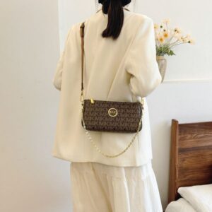 Designer free shipping 2025 New fashionable and versatile women's single-shoulder crossbody printed chain small square bag for women