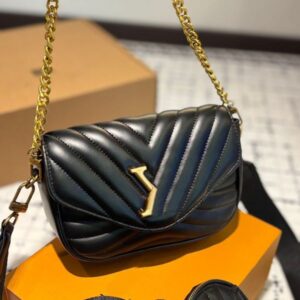 Luxury Designer Bag Women's Leather Shoulder Square Bag Fashionable Solid Color Crossbody Bag With Wide Shoulder Strap