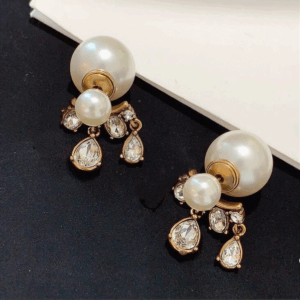 Pearl letter-set diamond heart-shaped butterfly heart stud earrings for women – Retro style earrings