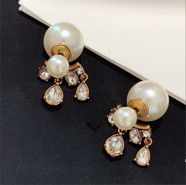 Pearl letter-set diamond heart-shaped butterfly heart stud earrings for women - Retro style earrings