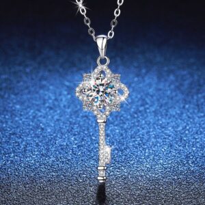 S925 Sterling Silver Moissanite Pendant Necklace with 1ct Moissanite Stone, Four-leaf Clover and Key Design, Elegant Jewelry for Women