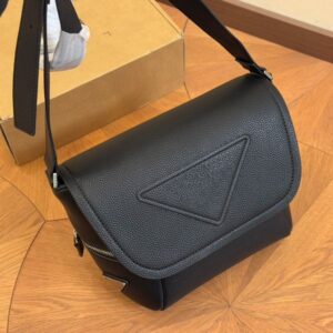 Designer bags Men Classic bags Black Cowhide Leather Wallet Mobile phone bag Second hand bag Crossbody Bags Luxurys Purse Card Credit card slot Fortune bag 26M