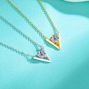 S925 Sterling Silver Moissanite V-Shape Necklace, Minimalist High-End Fashion Clavicle Chain, Luxury Niche Design Jewelry for Women