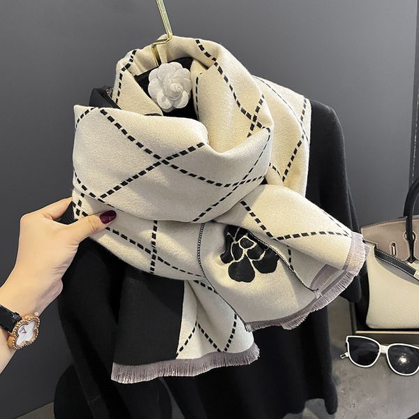 Elegant Long-Sleeved Satin Shawl: Ideal For Warm Weather Comfort & Style