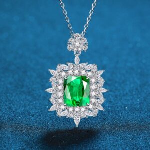 Luxury 925 Sterling Silver Necklace for Women with Green Gemstone and Diamond-Set Pendant, Fashion High-End Design