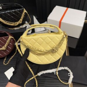 Designer Women Portable Round Makeup Bag Tassel Decoration Golden Hardware Buckles Quilted Leather Removable Shoulder Chain Zipper Wallet 6 Colors 18x12cm