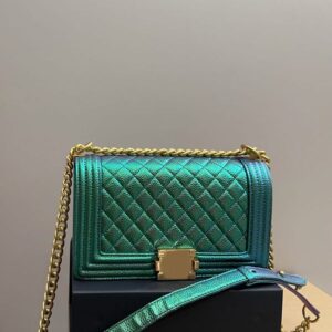 Vintage Women Designer Green Boy Flap Bag Pearl Color Quilted Leather Stripes Pattern Gold Metal Lock Shoulder Chain Adjustable Strap Crossbody Handbag 26x17cm
