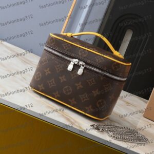 Luxury cosmetic bag designer bag toiletry bag fashion makeup bag tote bag beauty bag women's bag travel pouch crossbody bag shoulder bag handbag purse