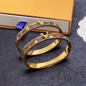 Men Bracelets Women Bangle Designer Letter Jewelry Faux Leather 18K Gold Plated Stainless steel womens Wristband Wedding Gifts good nice black brown