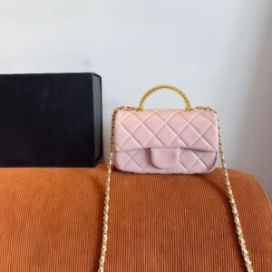 Designer shoulder bag New fashion Messenger Bag Autumn/Winter Limited edition chain Handbag chain bag