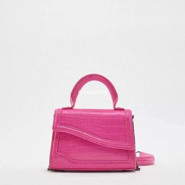 New textured chain crossbody bag with crocodile pattern handbag casual and fashionable small square bag