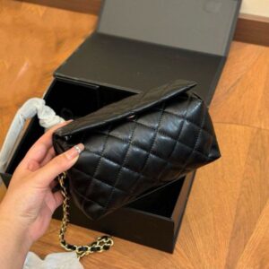 NEW 2024 Classic bag Designers bags Fashion Hobo handbag Women Leather Handbags Womens crossbody Vintage Clutch Tote Shoulder Messenger bags Armpit bag 19m