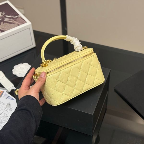 Leather Handle Designer Women Cosmetic Cases Bag Caviar Pattern Portable Vanity Box Golden Hardware Zipper Cross Body Lipstick Makeup Handbag with Mirror 17x11cm