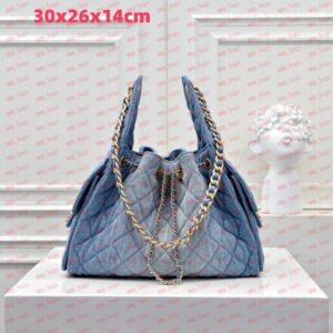 Designer Women's Shoulder Bag Crossbody Chain High Quality Handbag Large Capacity Shopping Bag Commuter Bag Wallet Fashion Bag