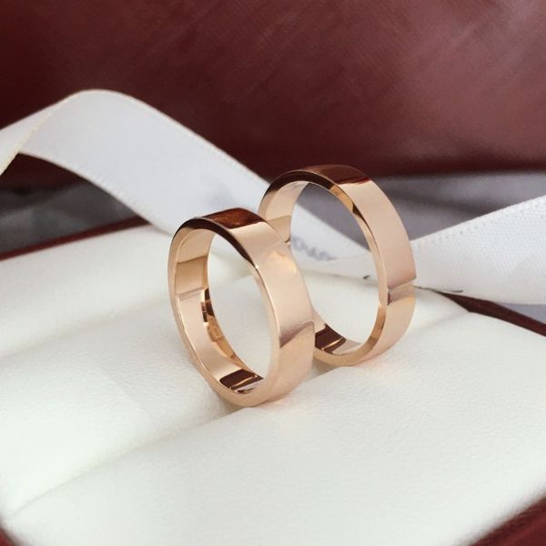 Womens Love Ring Luxury Designer Mens Designer Heart Band Rings Couple Jewelry Titanium Steel Band Fashion Classic Gold Silver Rose Color with Diamonds Size 5-11 Gift