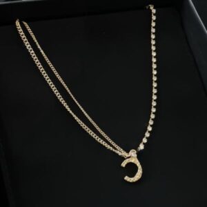 With Classic Designer Diamond Pendant Necklace Letter Design 18K Gold Stainless Steel Fashion Necklace Choker for Women Party Birthday Gift