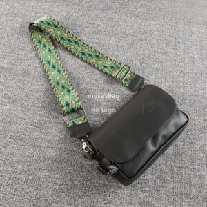 Men's bag new shoulder bag mini small body bag Fashion brand youth shoulder bag street style mobile phone bag casual crossbody bag