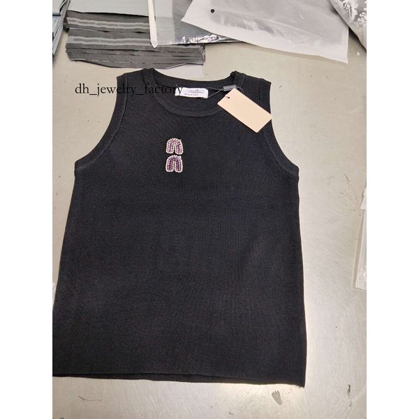 Muis Tank Top Tshirt Designer Embroidery Beadingtops Women Tops Croptop Vest Summer Slim Sleeveless Breathable Knitted Pure Cotton Pullover Womens Sport Top 062