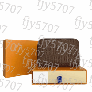 Designer wallet, fashionable women's folding bag, made of genuine leather material, and equipped with a secure partition.