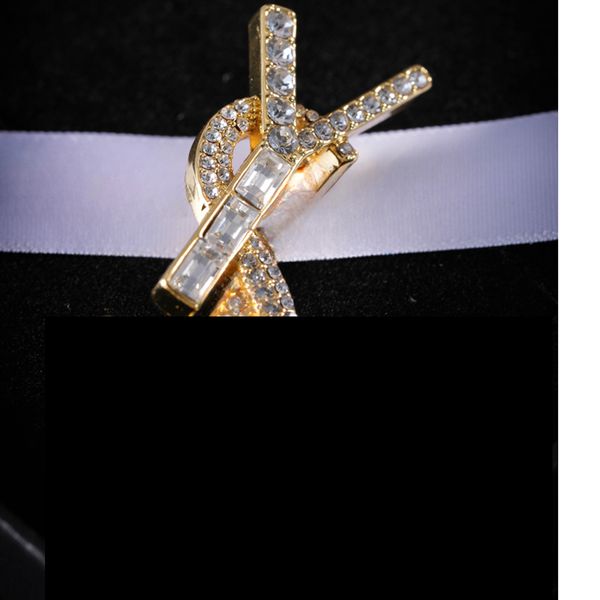 Luxury Brand Letter Brooches Designer Brooch Pins Fashion Jewelry Women Pin Brooches Gold Silver Brooch Suit Pin F009