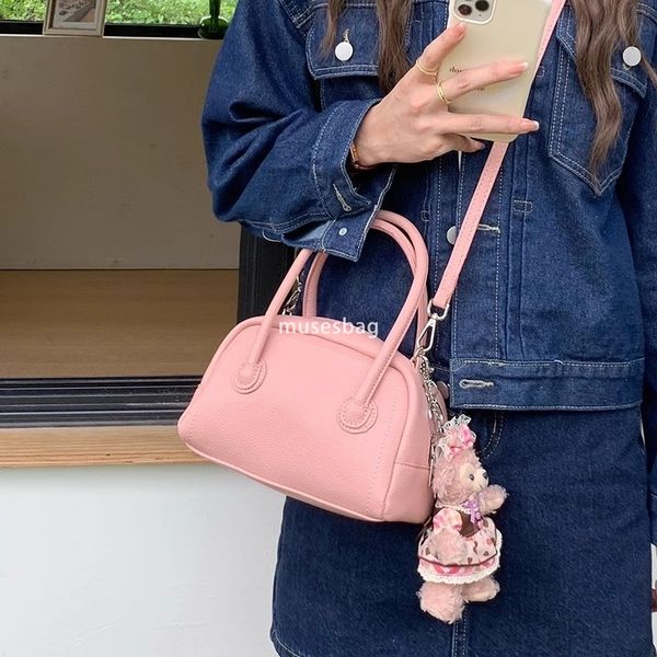 High quality niche design Korean version large capacity pillow bag for women's new high-end and versatile commuting carrying crossbody bag